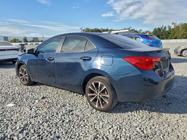 5YFBURHE3HP668961 2017 TOYOTA COROLLA - Image 2