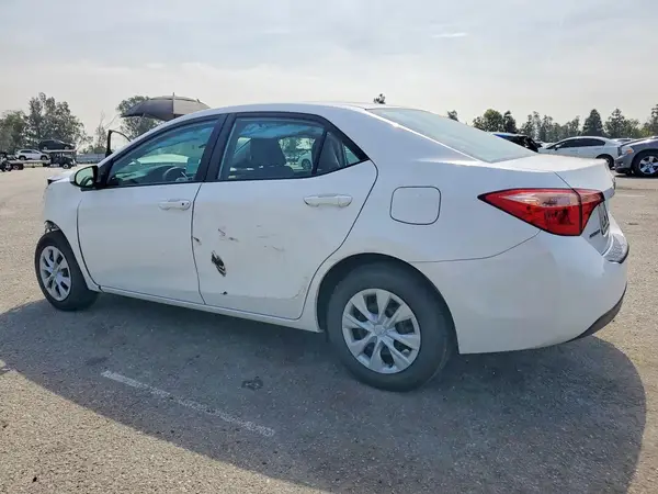 5YFBURHE3HP669530 2017 TOYOTA COROLLA - Image 2