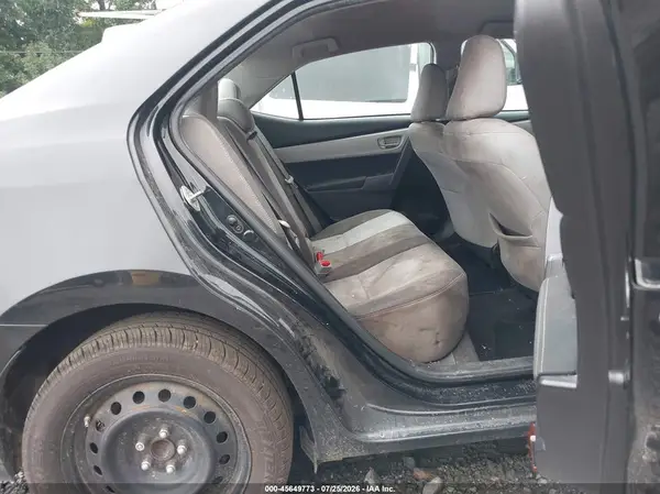 5YFBURHE3HP670127 2017 TOYOTA COROLLA - Image 8