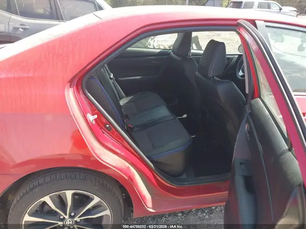 5YFBURHE3HP670239 2017 TOYOTA COROLLA - Image 8