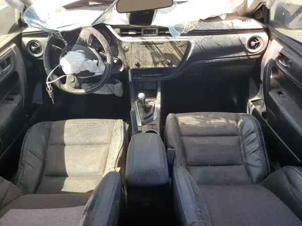 5YFBURHE3HP670306 2017 TOYOTA COROLLA - Image 8