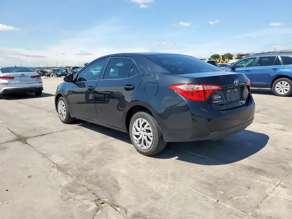 5YFBURHE3HP670967 2017 TOYOTA COROLLA - Image 2