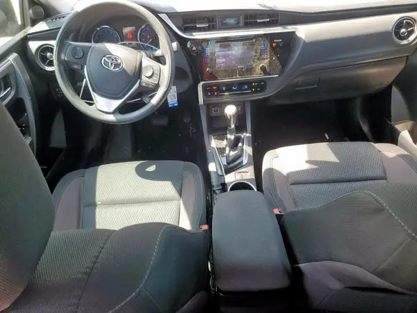 5YFBURHE3HP670967 2017 TOYOTA COROLLA - Image 8