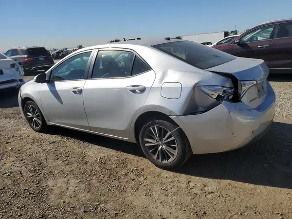 5YFBURHE3HP671455 2017 TOYOTA COROLLA - Image 2