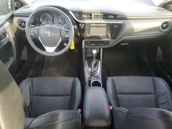 5YFBURHE3HP671567 2017 TOYOTA COROLLA - Image 8