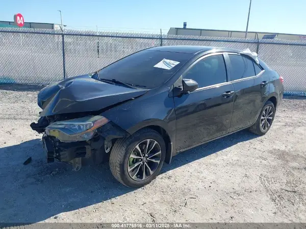 5YFBURHE3HP672265 2017 TOYOTA COROLLA - Image 2