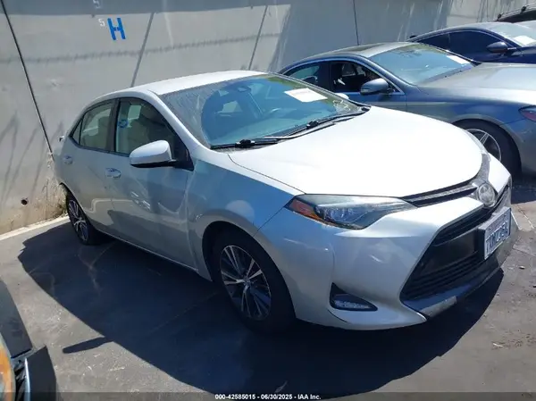 5YFBURHE3HP673481 2017 TOYOTA COROLLA - Image 1