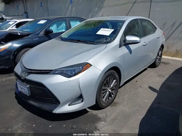 5YFBURHE3HP673481 2017 TOYOTA COROLLA - Image 2