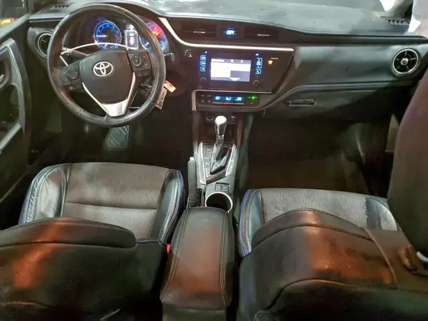 5YFBURHE3HP673688 2017 TOYOTA COROLLA - Image 8