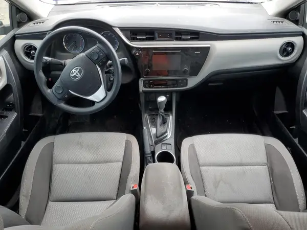 5YFBURHE3HP673853 2017 TOYOTA COROLLA - Image 8