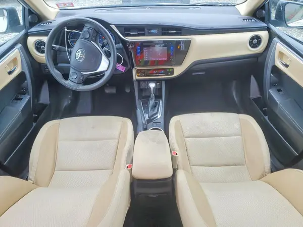 5YFBURHE3HP674209 2017 TOYOTA COROLLA - Image 8