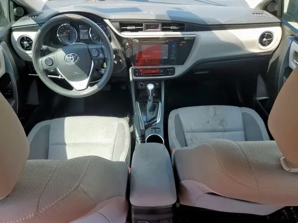 5YFBURHE3HP675182 2017 TOYOTA COROLLA - Image 8