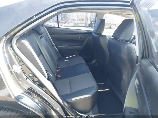 5YFBURHE3HP675960 2017 TOYOTA COROLLA - Image 8
