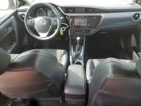 5YFBURHE3HP676459 2017 TOYOTA COROLLA - Image 8