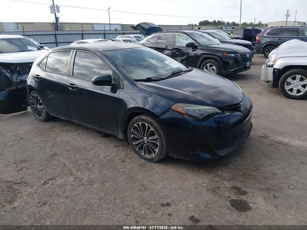 5YFBURHE3HP677305 2017 TOYOTA COROLLA - Image 1