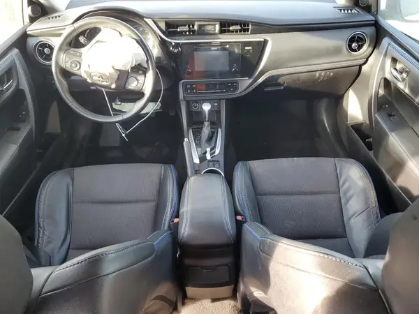 5YFBURHE3HP679121 2017 TOYOTA COROLLA - Image 8