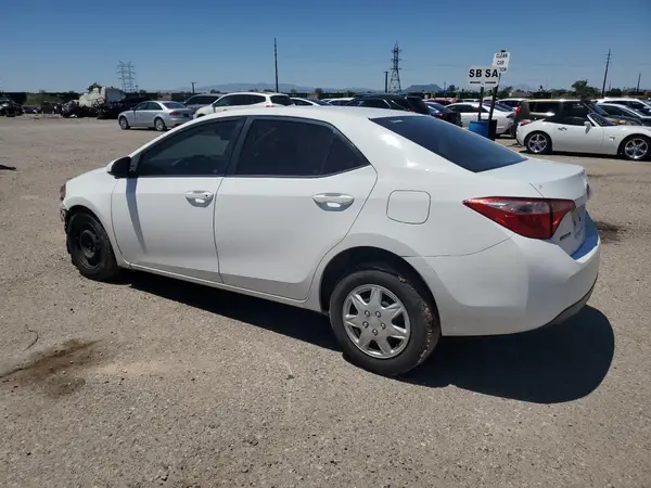 5YFBURHE3HP679670 2017 TOYOTA COROLLA - Image 2