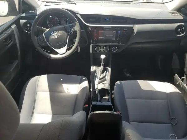 5YFBURHE3HP679670 2017 TOYOTA COROLLA - Image 8