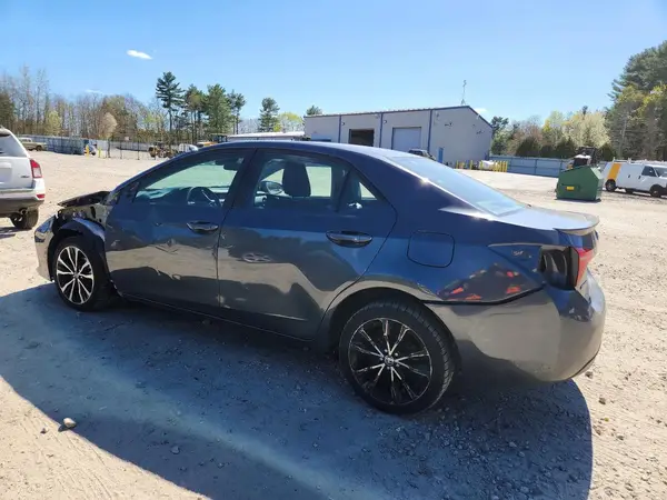 5YFBURHE3HP679734 2017 TOYOTA COROLLA - Image 2