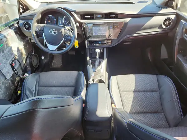 5YFBURHE3HP679734 2017 TOYOTA COROLLA - Image 8
