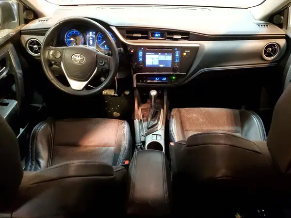 5YFBURHE3HP684416 2017 TOYOTA COROLLA - Image 8