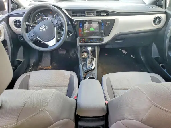 5YFBURHE3HP686568 2017 TOYOTA COROLLA - Image 8