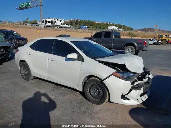 5YFBURHE3HP689406 2017 TOYOTA COROLLA - Image 1