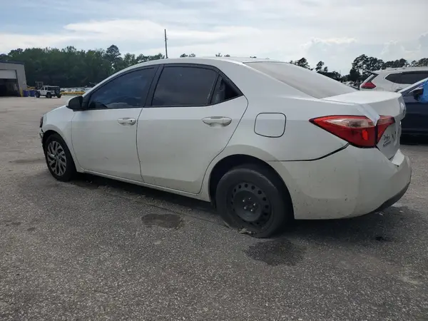 5YFBURHE3HP692001 2017 TOYOTA COROLLA - Image 2