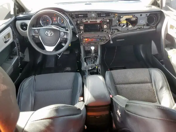 5YFBURHE3HP696162 2017 TOYOTA COROLLA - Image 8