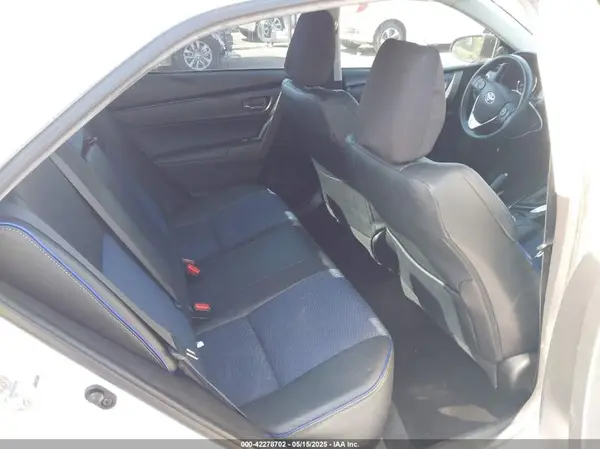 5YFBURHE3HP699014 2017 TOYOTA COROLLA - Image 8