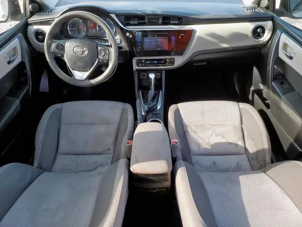 5YFBURHE3HP702011 2017 TOYOTA COROLLA - Image 8