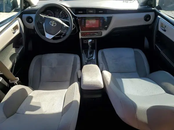 5YFBURHE3HP702087 2017 TOYOTA COROLLA - Image 8