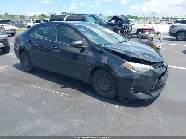 5YFBURHE3HP709265 2017 TOYOTA COROLLA - Image 1