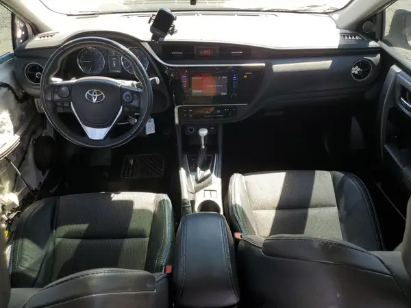 5YFBURHE3HP709928 2017 TOYOTA COROLLA - Image 8