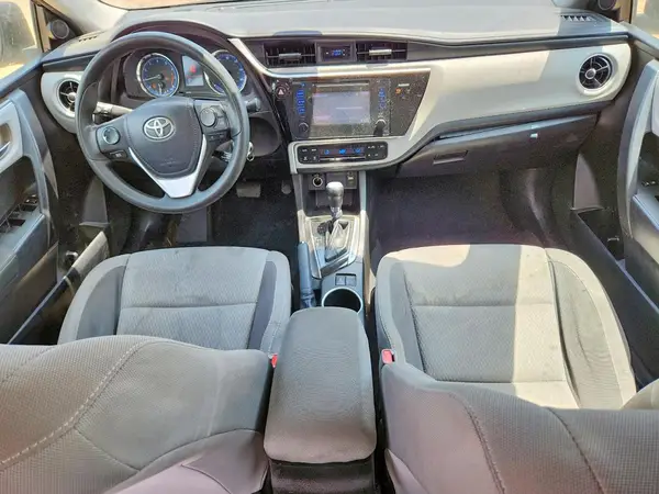 5YFBURHE3HP714658 2017 TOYOTA COROLLA - Image 8