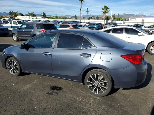 5YFBURHE3HP716913 2017 TOYOTA COROLLA - Image 2