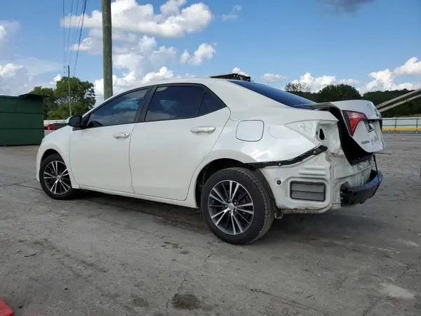 5YFBURHE3HP719455 2017 TOYOTA COROLLA - Image 2