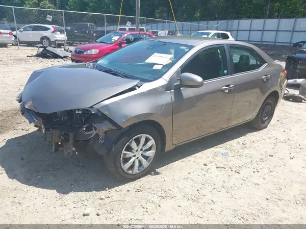 5YFBURHE3HP721433 2017 TOYOTA COROLLA - Image 2