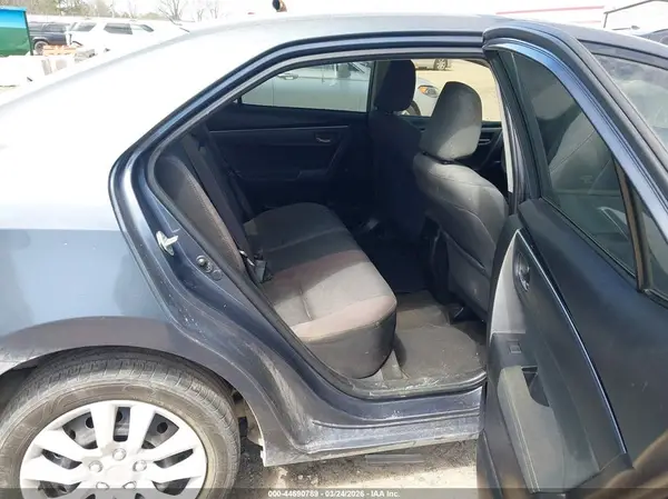 5YFBURHE3HP724736 2017 TOYOTA COROLLA - Image 8