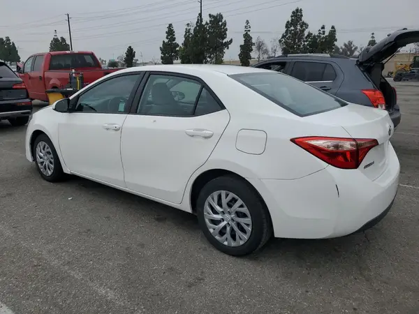 5YFBURHE3HP726258 2017 TOYOTA COROLLA - Image 2