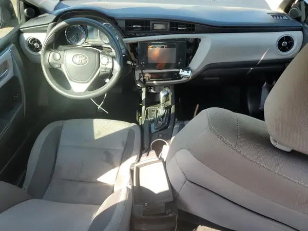 5YFBURHE3HP727023 2017 TOYOTA COROLLA - Image 8
