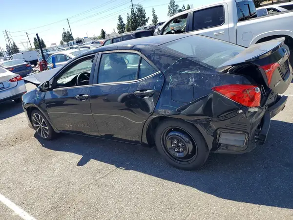 5YFBURHE3HP727281 2017 TOYOTA COROLLA - Image 2