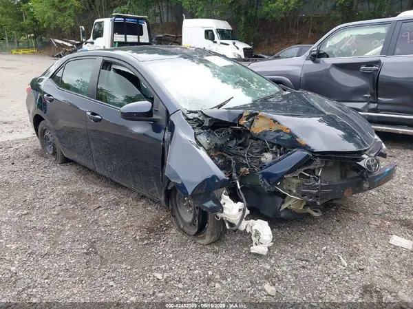 5YFBURHE3HP727846 2017 TOYOTA COROLLA - Image 1