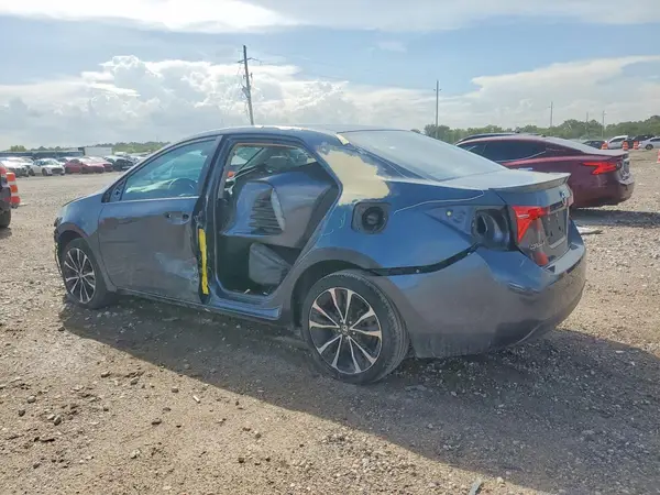 5YFBURHE3HP728026 2017 TOYOTA COROLLA - Image 2