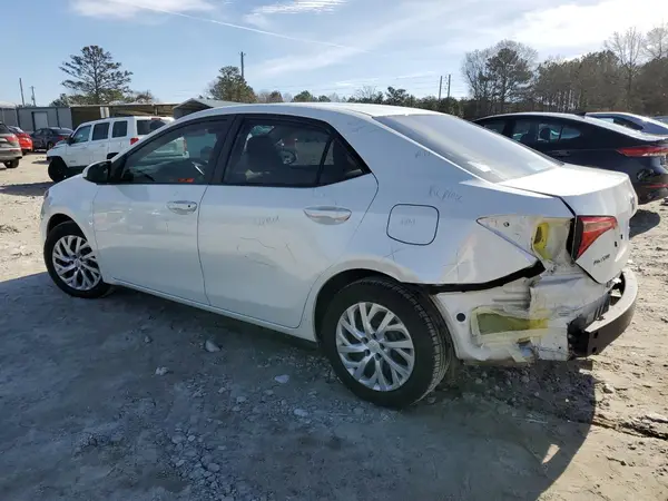 5YFBURHE3HP729824 2017 TOYOTA COROLLA - Image 2