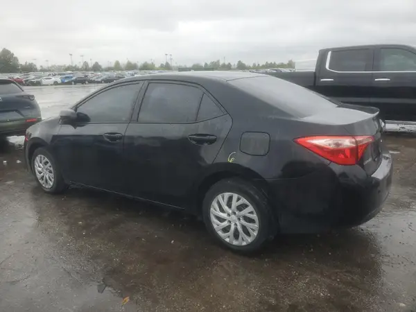5YFBURHE3HP732545 2017 TOYOTA COROLLA - Image 2