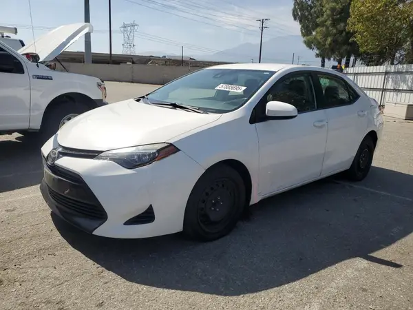 5YFBURHE3HP733047 2017 TOYOTA COROLLA - Image 1