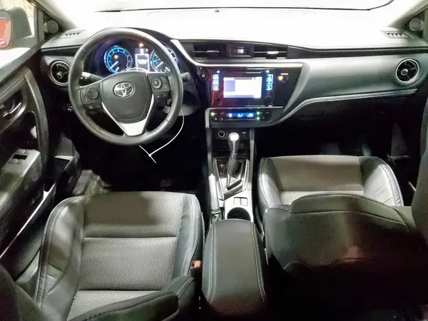 5YFBURHE3HP733131 2017 TOYOTA COROLLA - Image 8