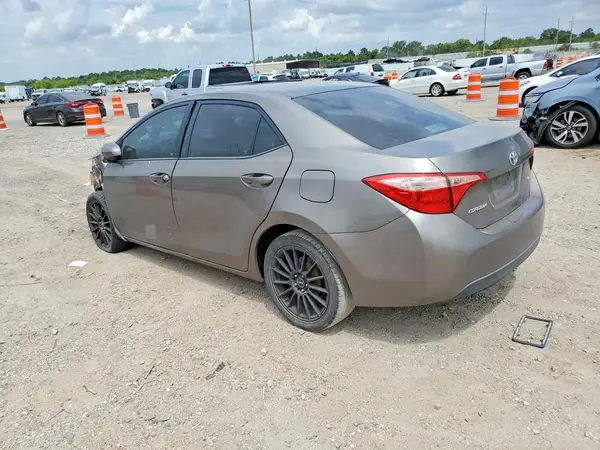 5YFBURHE3HP734182 2017 TOYOTA COROLLA - Image 2