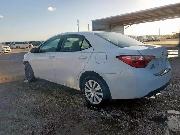 5YFBURHE3HP734909 2017 TOYOTA COROLLA - Image 2